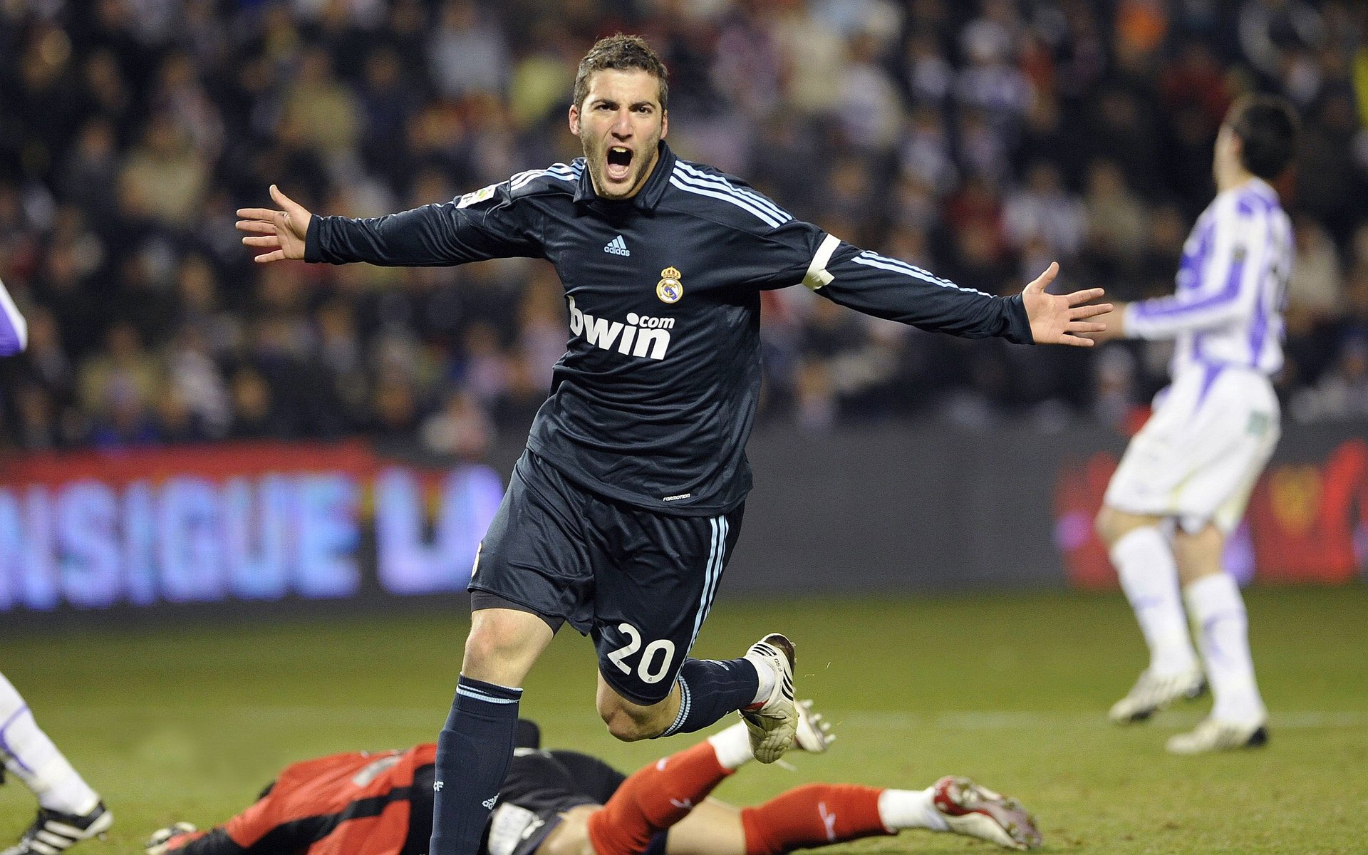 阿贾克斯遭遇利物浦逆转，无缘欧冠四强，竞彩阿贾克斯和利物浦比分预测